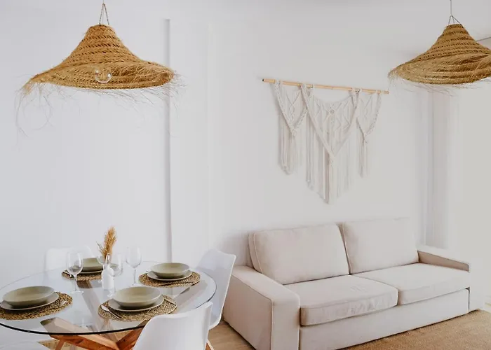 Casa Mahalo - Modern Apartment With Pool, Minutes From Spectacular Beaches